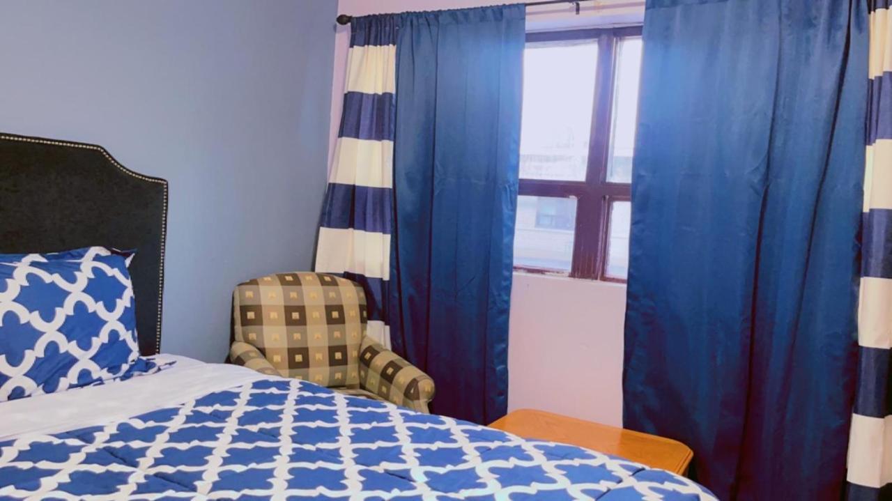 Crestwood Motel Burlington Bagian luar foto
