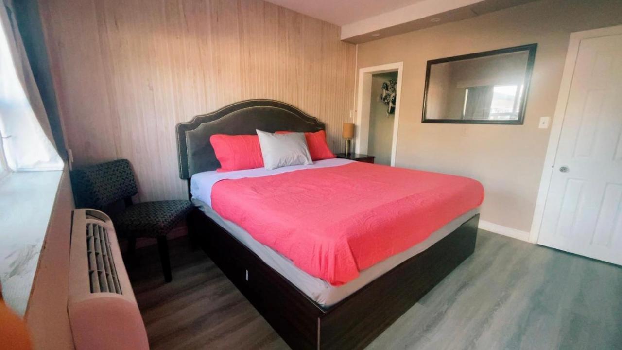 Crestwood Motel Burlington Bagian luar foto
