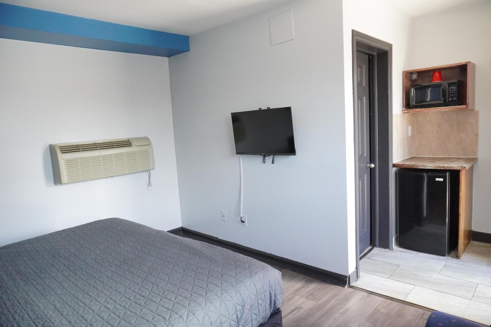 Crestwood Motel Burlington Bagian luar foto