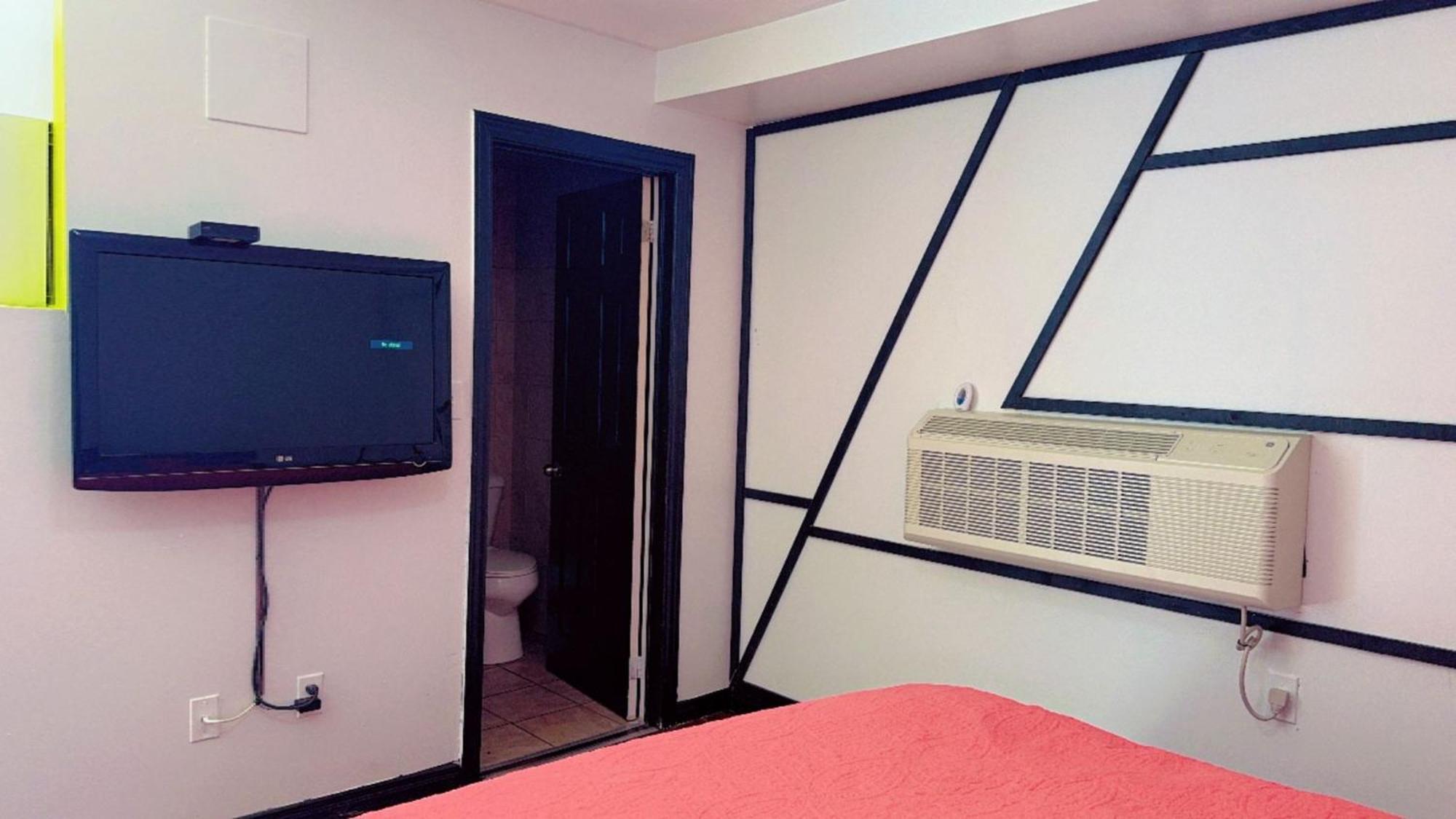 Crestwood Motel Burlington Bagian luar foto