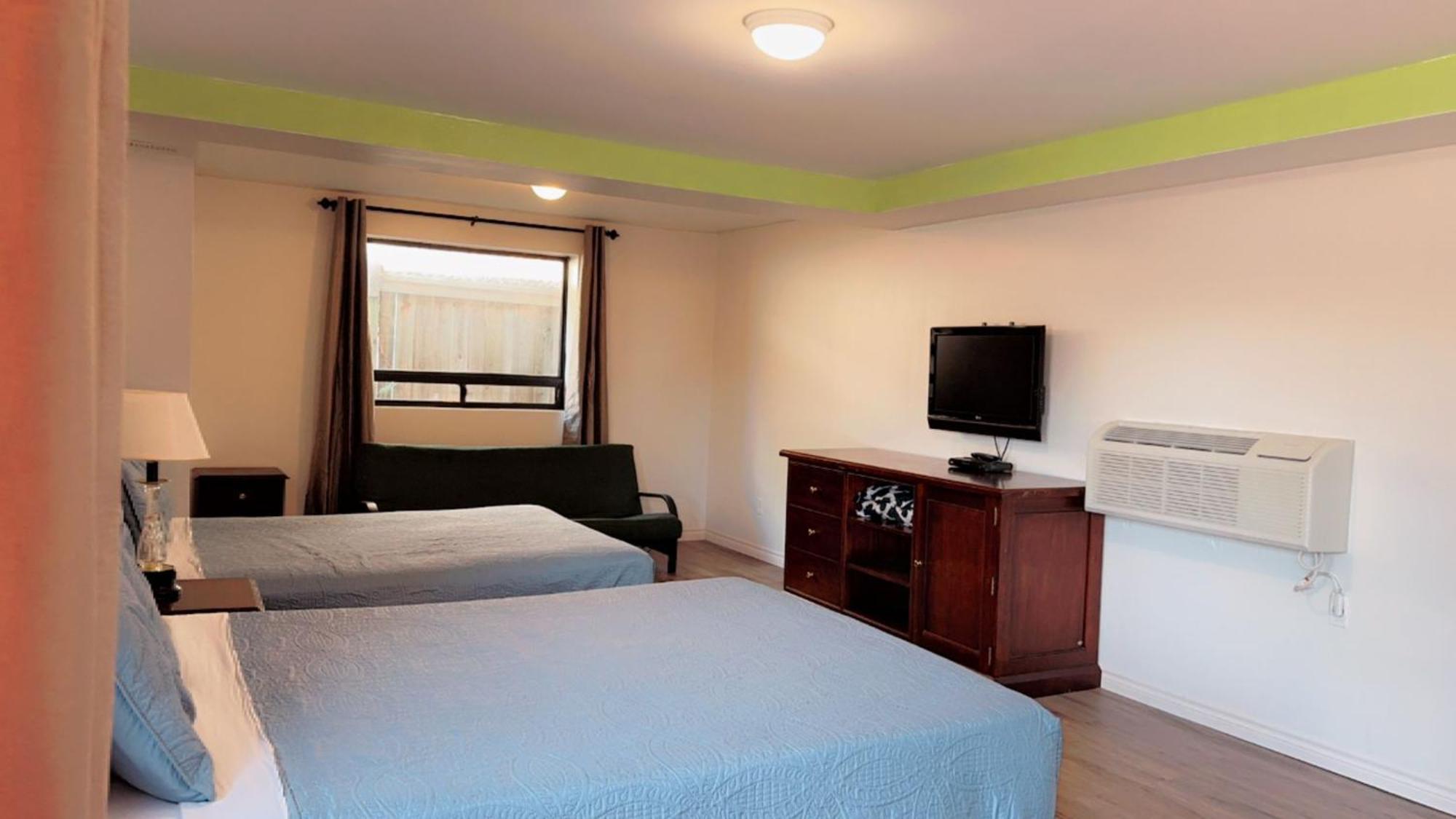Crestwood Motel Burlington Bagian luar foto