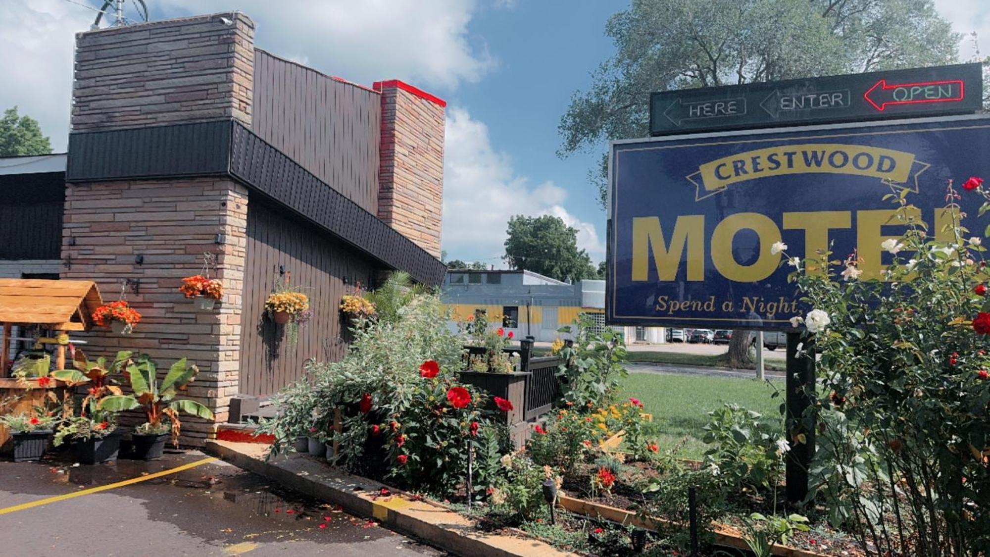 Crestwood Motel Burlington Bagian luar foto