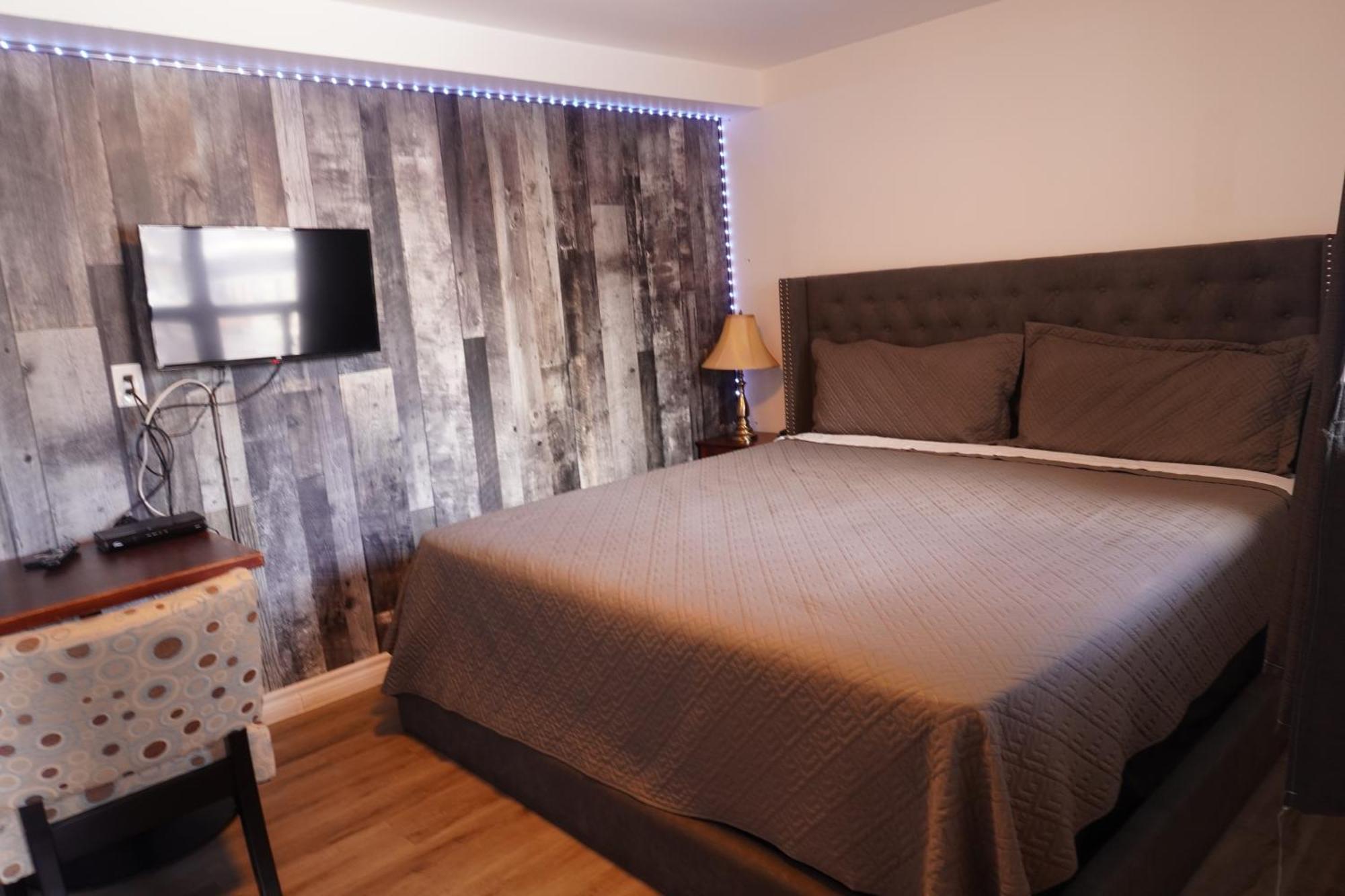 Crestwood Motel Burlington Bagian luar foto